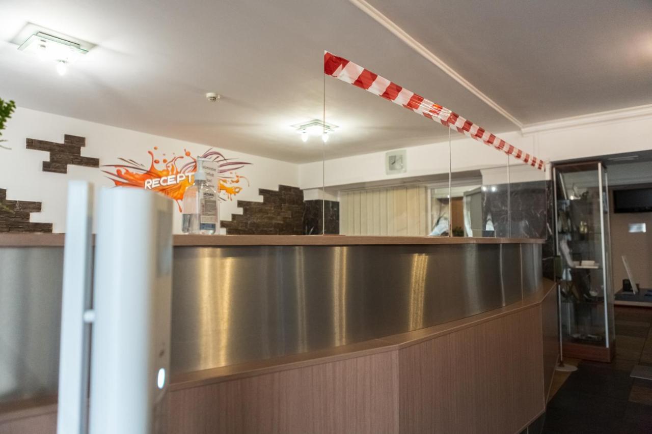 Apart Hotel Tomo Free Parking Riga Exterior photo