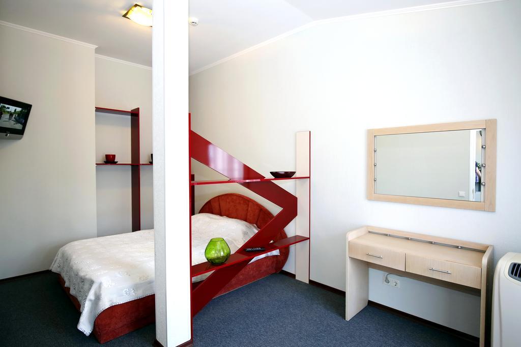 Apart Hotel Tomo Free Parking Riga Exterior photo